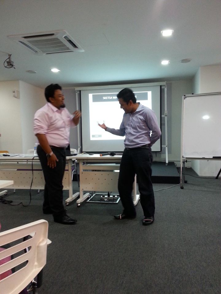 1006334_642423065788351_1637178773_n (1)